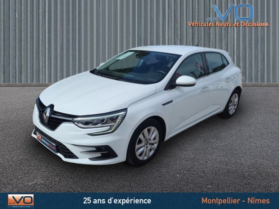 Aperçu de la photo 3 du véhicule RENAULT MEGANE IV BERLINE