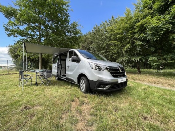 Aperçu de la photo 2 du véhicule RENAULT TRAFIC FOURGON