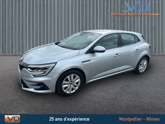 Aperçu de la photo 3 du véhicule RENAULT MEGANE IV BERLINE