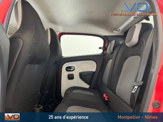 Aperçu de la photo 17 du véhicule RENAULT TWINGO III