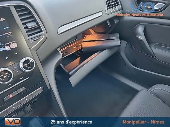 Aperçu de la photo 34 du véhicule RENAULT MEGANE IV BERLINE