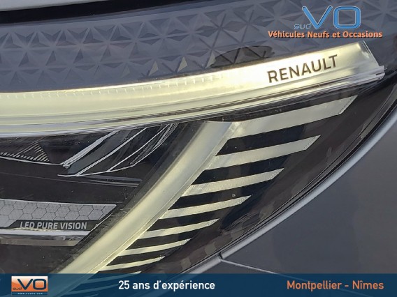 Aperçu de la photo 37 du véhicule RENAULT MEGANE IV BERLINE