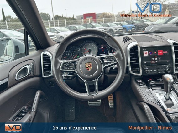 Aperçu de la photo 10 du véhicule PORSCHE CAYENNE