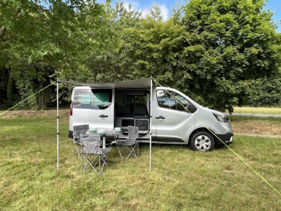 Aperçu de la photo 3 du véhicule RENAULT TRAFIC FOURGON