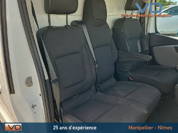 Aperçu de la photo 17 du véhicule RENAULT TRAFIC FOURGON