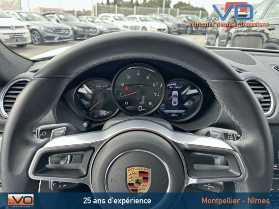 Aperçu de la photo 12 du véhicule PORSCHE 718 CAYMAN