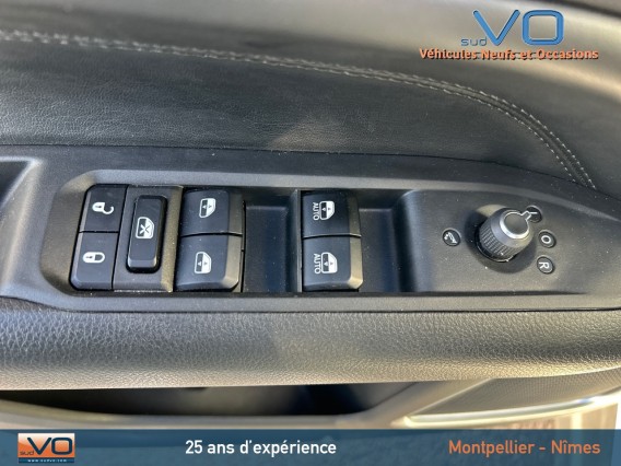 Aperçu de la photo 17 du véhicule JEEP COMPASS